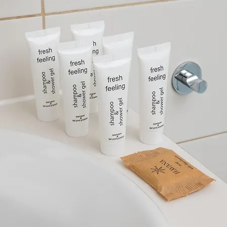 Metro Mlociny Superior By Bookinghost ורשה