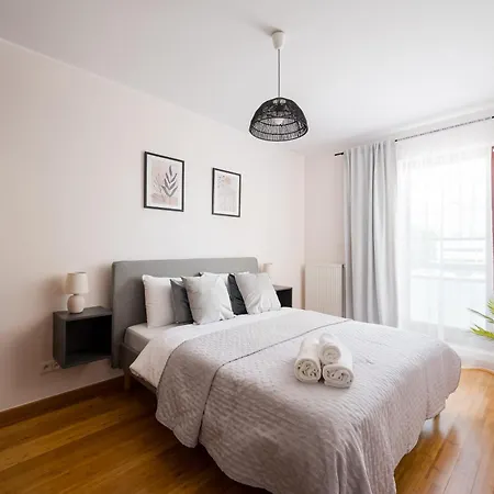 Metro Mlociny Superior By Bookinghost Apartment