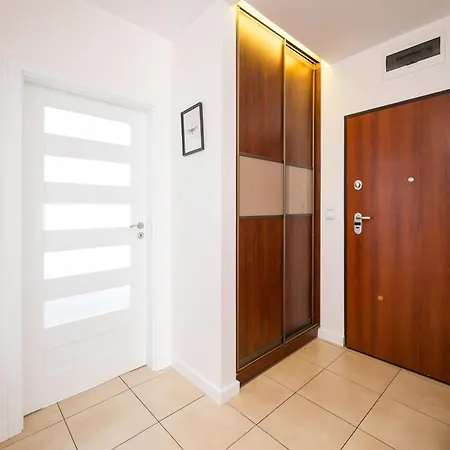 Metro Mlociny Superior By Bookinghost * Varşova