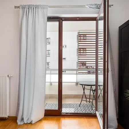 Metro Mlociny Superior By Bookinghost