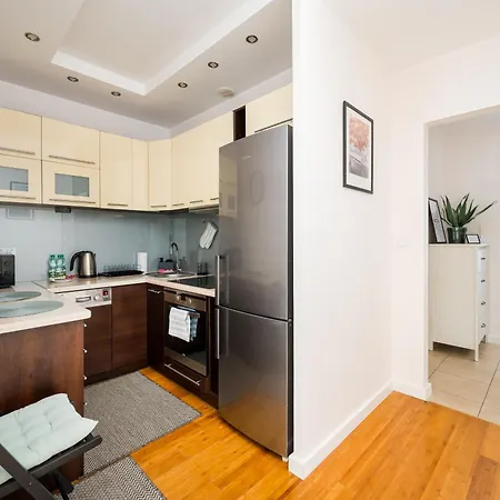 Metro Mlociny Superior By Bookinghost דירה ורשה