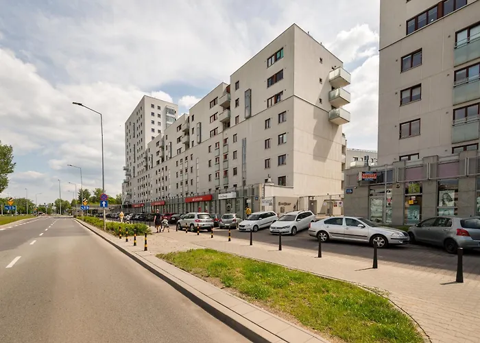 Metro Mlociny Superior By Bookinghost *