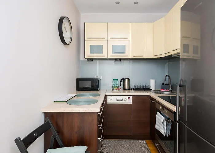 Metro Mlociny Superior By Bookinghost *