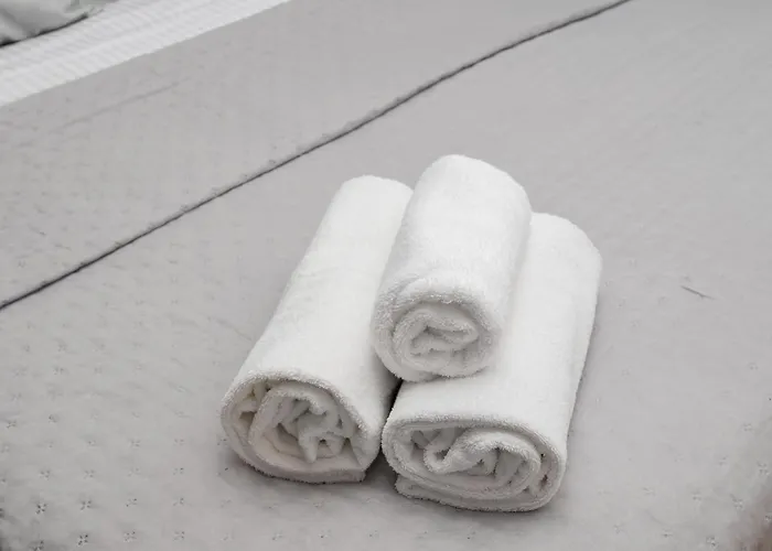 Metro Mlociny Superior By Bookinghost شقة *