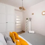Apartman Metro Mlociny Superior By Bookinghost